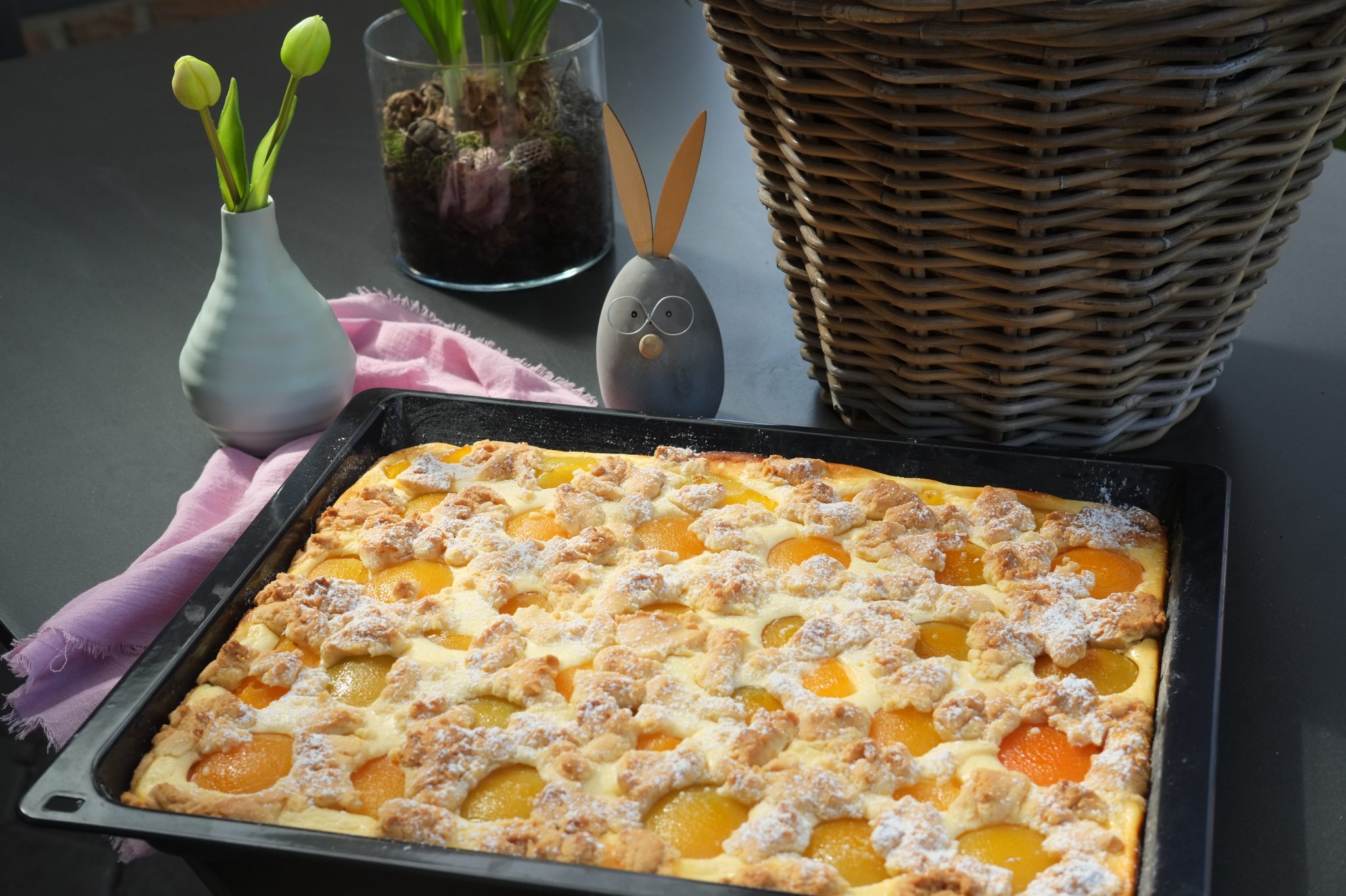 Saftiger Pfirsich- Käse- Kuchen mit Streuseln vom Blech